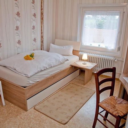 Landgasthof Deutsches Haus Ulmbach Chambre photo