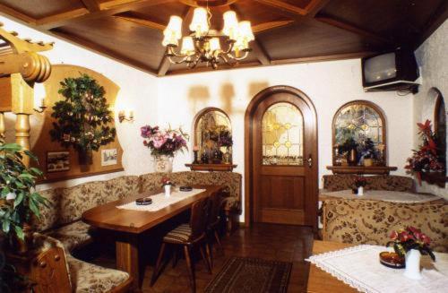 Landgasthof Deutsches Haus Ulmbach Extérieur photo